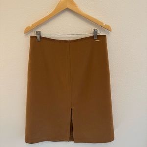 Tahari Size 8 Brown Pencil Skirt with Front Slit